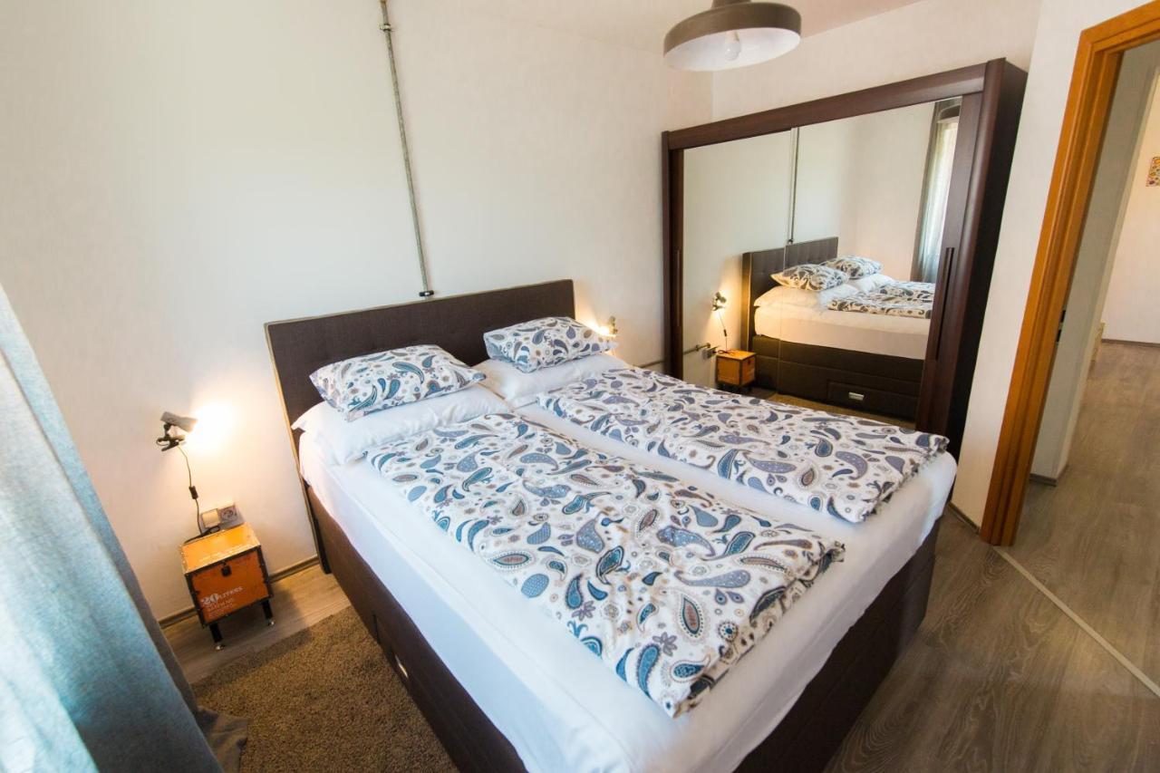 B&B Tara Garden Velika Gorica Exteriör bild